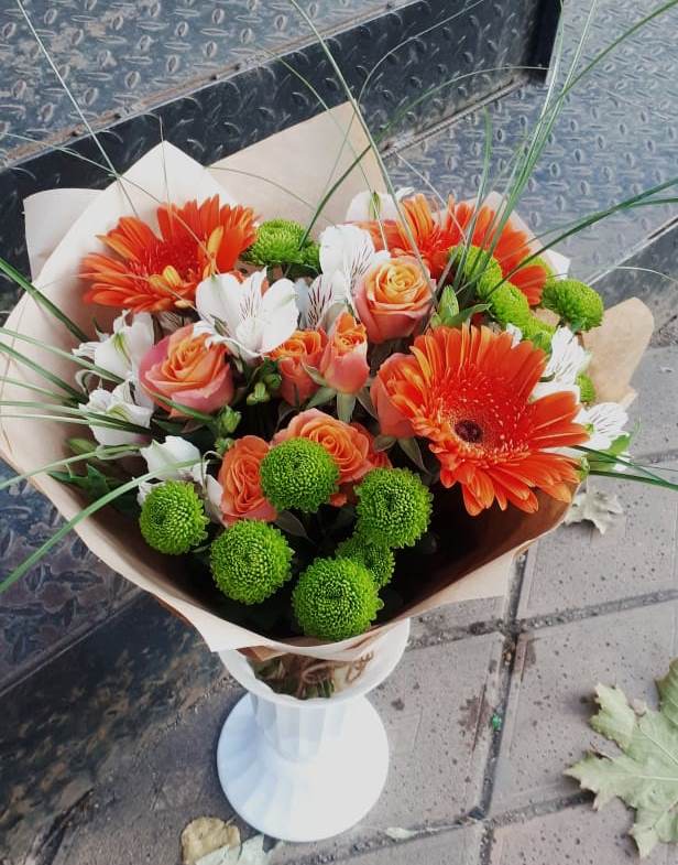 Букет цветов из: Герберы, Хризантемы, Альстромерии и Розы в Зубово Республика Башкортостан
