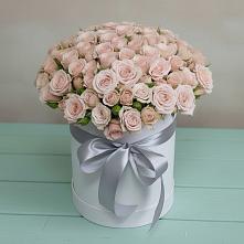 Цветочная композиция из Розы в шляпной коробке в Зубово Республика Башкортостан