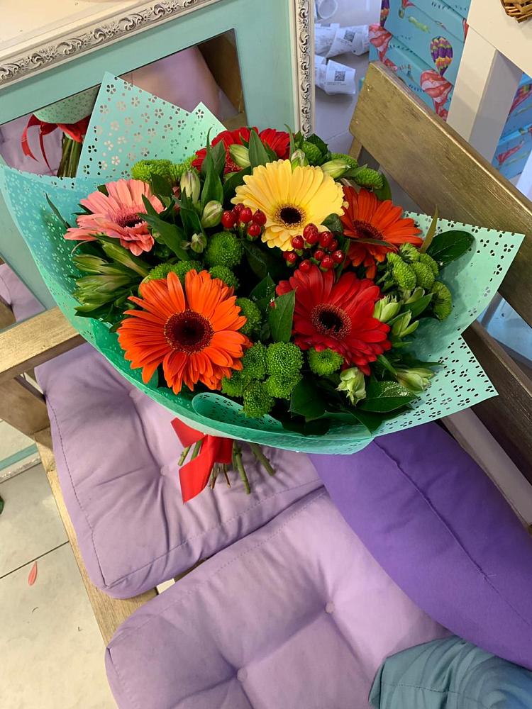 Букет цветов из: Герберы, Хризантемы и Альстромерии в Зубово Республика Башкортостан