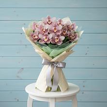 Букет цветов из:  Орхидеи и Розы в Зубово Республика Башкортостан