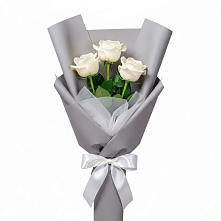 Букет 3 белые розы в Зубово Республика Башкортостан