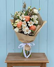 Букет цветов из:  Альстромерии, Лизиантусы, Розы и Хризантемы #REPLACE_PRED# Зубово Республика Башкортостан