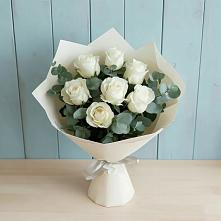 Букет Белые розы в Эвкалипте в Зубово Республика Башкортостан