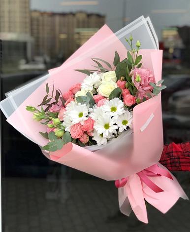 Букет цветов из: Розы, Лизиантусы и Хризантемы в Зубово Республика Башкортостан