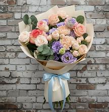 Букет цветов из:  Розы, Лизиантусы и Гвоздики в Зубово Республика Башкортостан