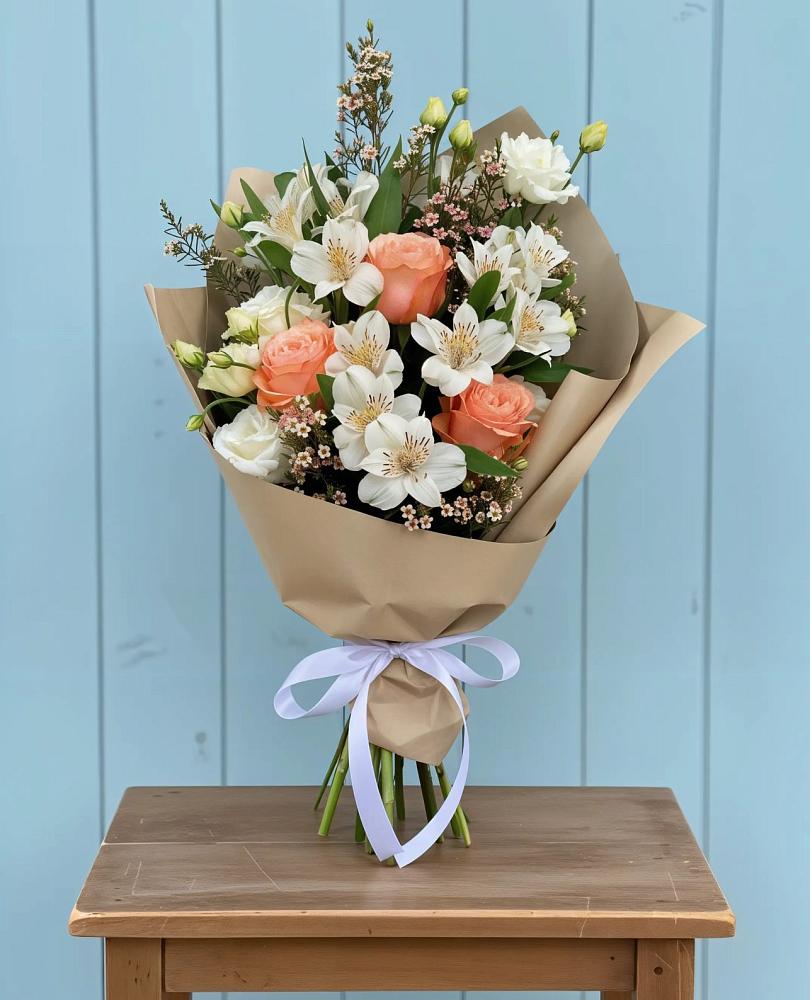 Букет цветов из: Альстромерии, Лизиантусы, Розы и Хризантемы в Зубово Республика Башкортостан